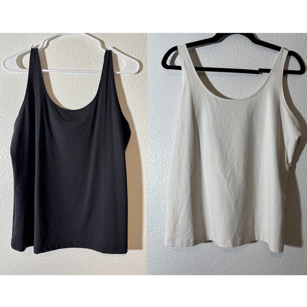 Chico's Lot of 2 Size 2 (L) Microfiber Stretch Scoop Neck Tank Tops Black Cream